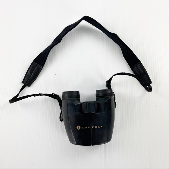 Leupold Mesa Compact Binoculars 10x23 Waterproof with Strap and Case - Picture 2 of 6